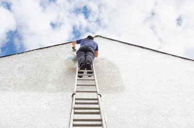 Peinture extérieure à Cellieu — façades et ravalement